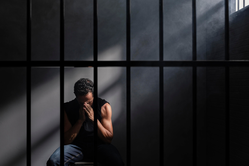 Leia mais sobre o artigo O que é crime hediondo? Conceito, pena o que diz a lei